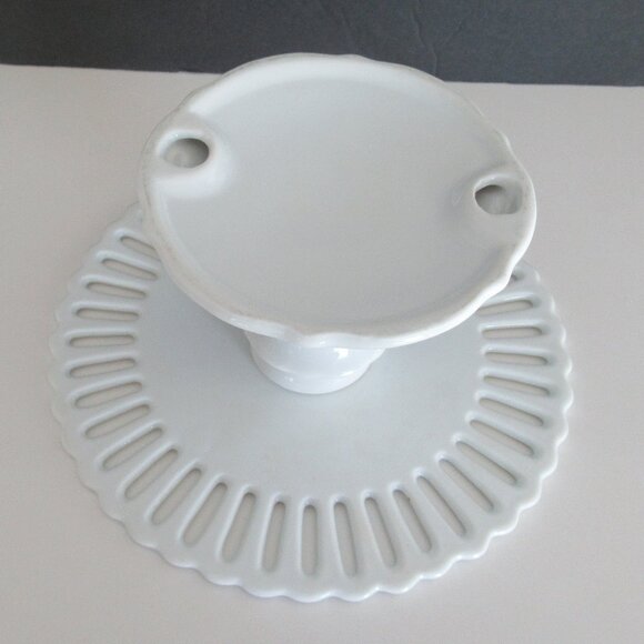 Reticulated Ceramic White 7.5" Diameter Pedestal Cake Stand in White Porcelain - Picture 4 of 9